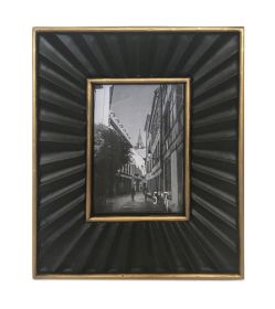 Frame 9.75" x 11.5"H Iron (5 x 7 Photo)